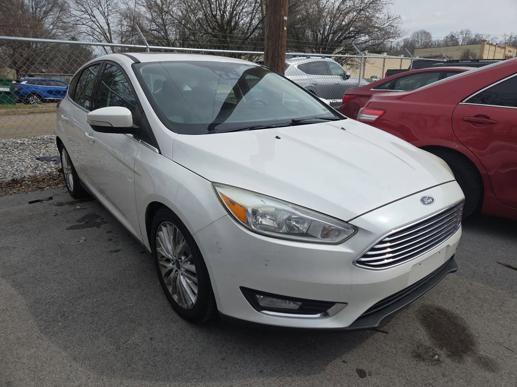2016 Ford Focus Titanium Hatchback