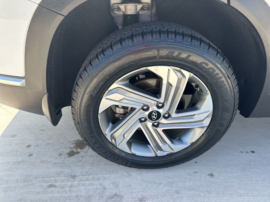 2022 Quartz White Hyundai Santa Fe SEL AWD SUV