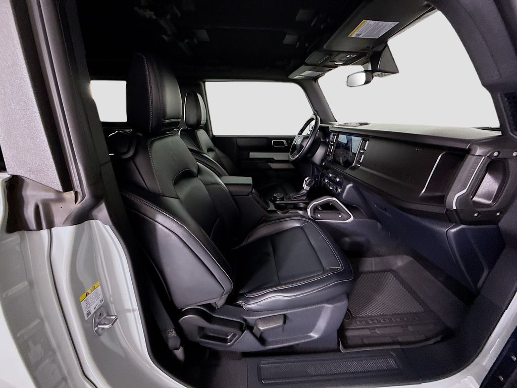 Thumbnail: 2021 Ford Bronco - 21