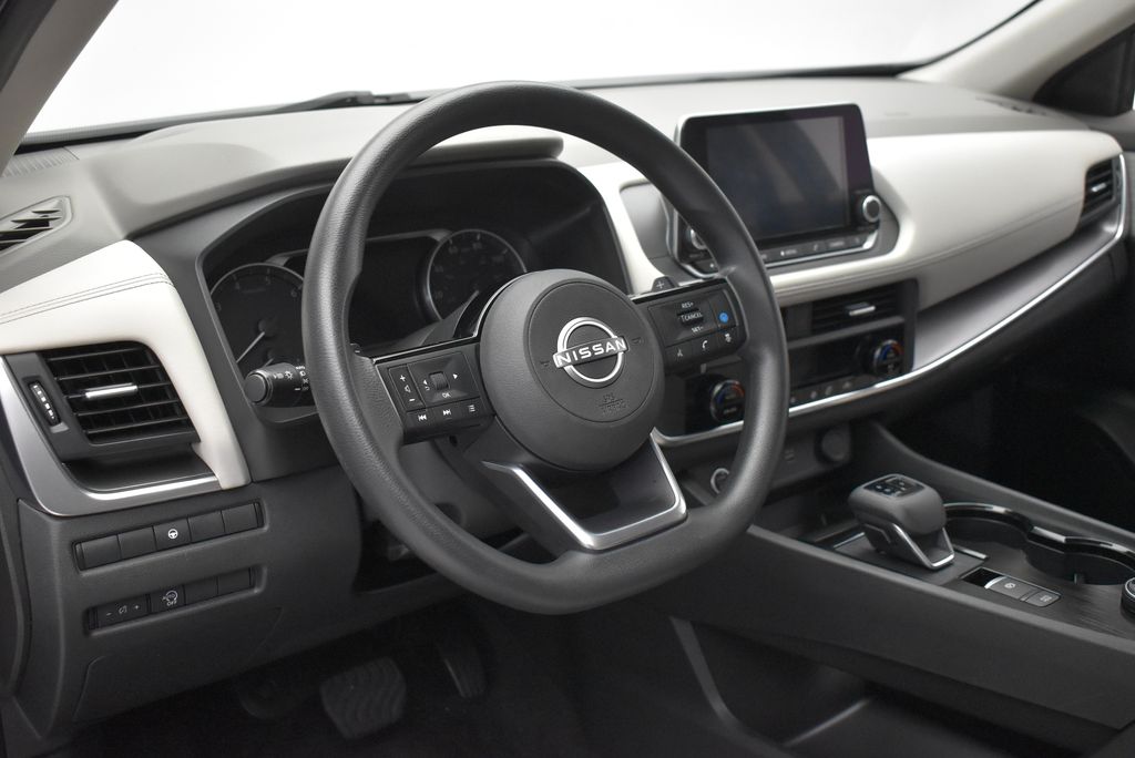 Thumbnail: 2023 Nissan Rogue - 14