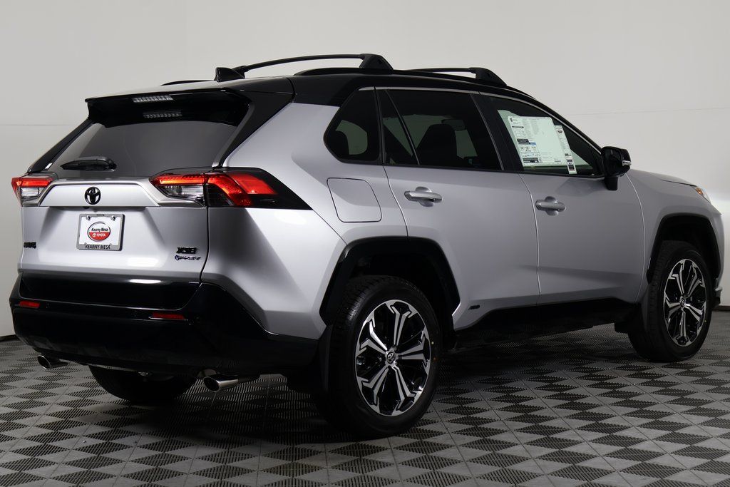 Thumbnail: 2025 Toyota RAV4 - 2