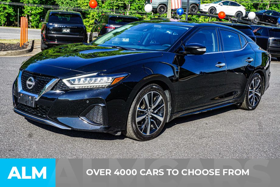 Used 2023 Black Nissan 3.5 SL image 3