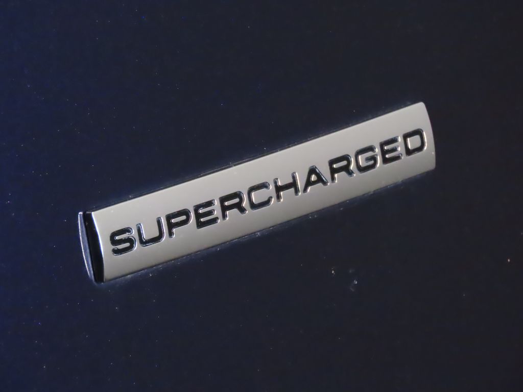 Thumbnail: 2019 Land Rover Range Rover - 12