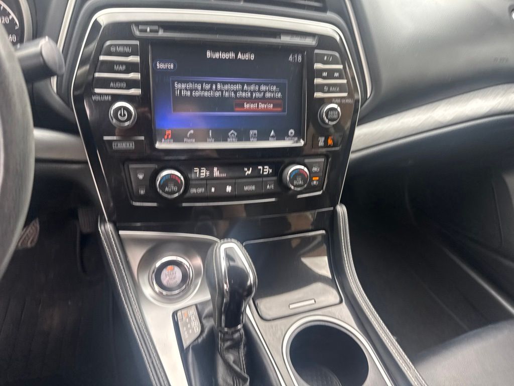 Used 2017 White Nissan 3.5 SV image 19