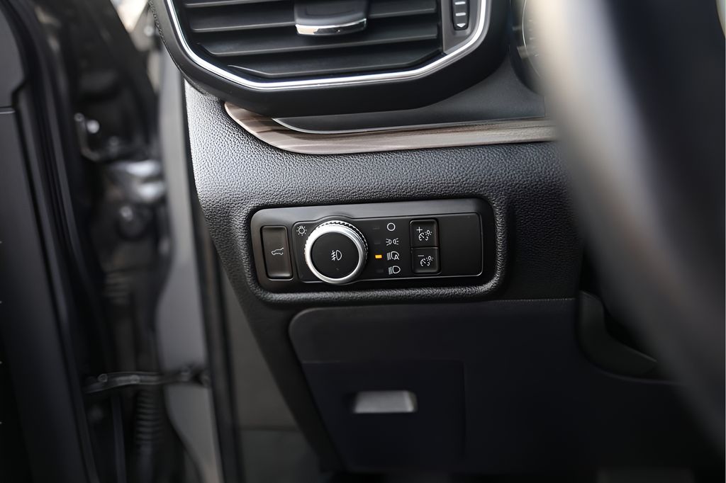 Used Car 2023 Ford Explorer  Limited For Sale Under $30,000 In Austin, Texas