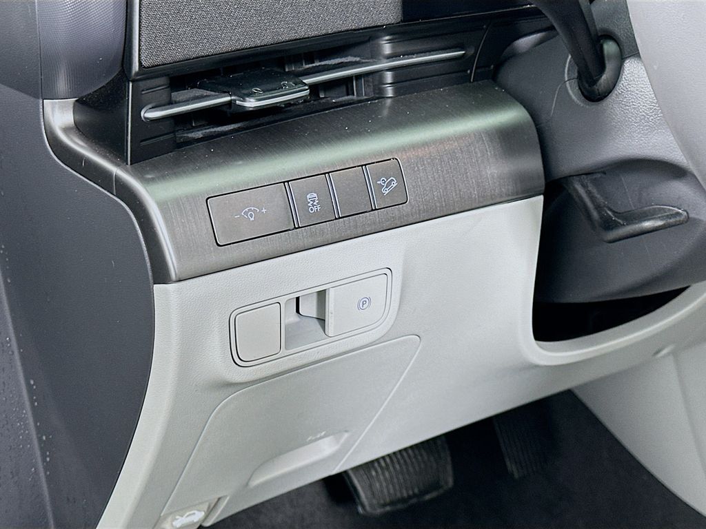 Thumbnail: 2024 Hyundai Kona - 10