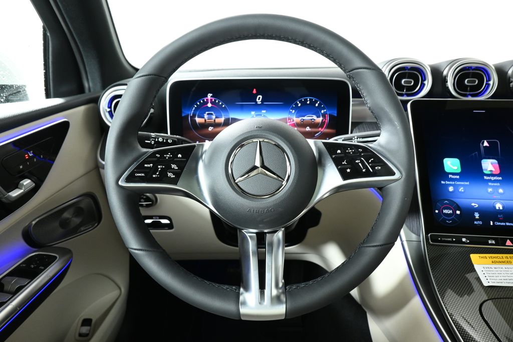 2025 Mercedes-Benz GLC 300 14