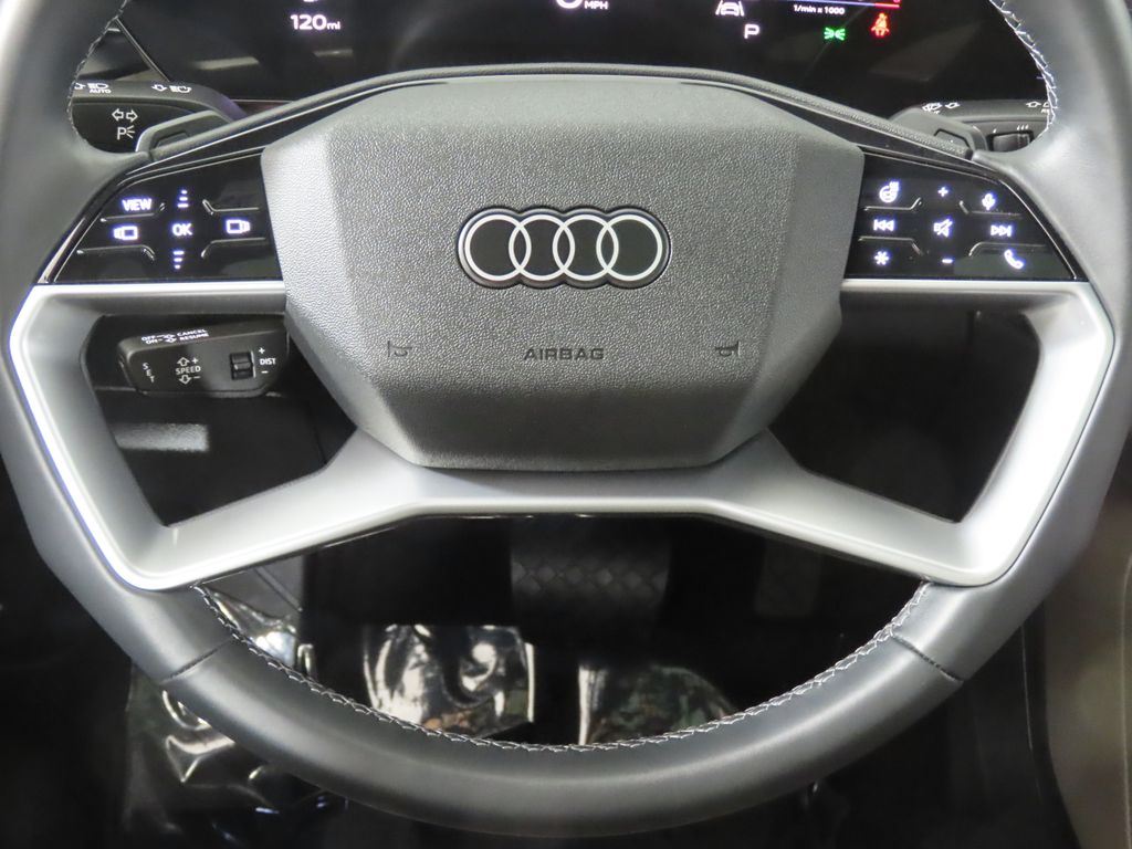 Thumbnail: 2025 Audi Q5 - 15