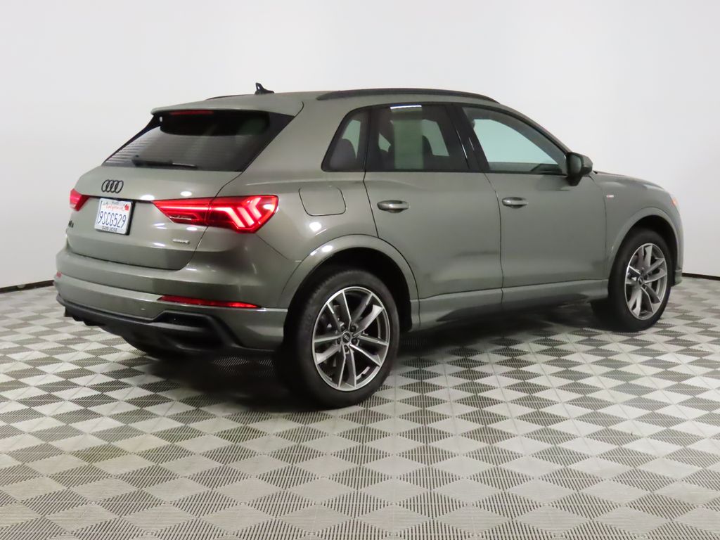 Thumbnail: 2025 Audi Q3 - 5
