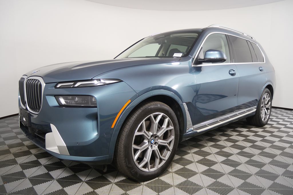 Thumbnail: 2025 BMW X7 - 8