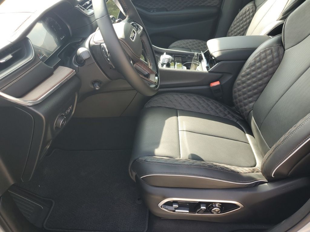 New Car 2025 Jeep Grand Cherokee L  Summit For Sale Under $70,000 In Austin, Texas