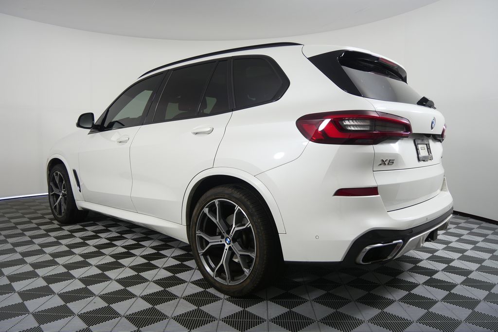 Thumbnail: 2021 BMW X5 - 5