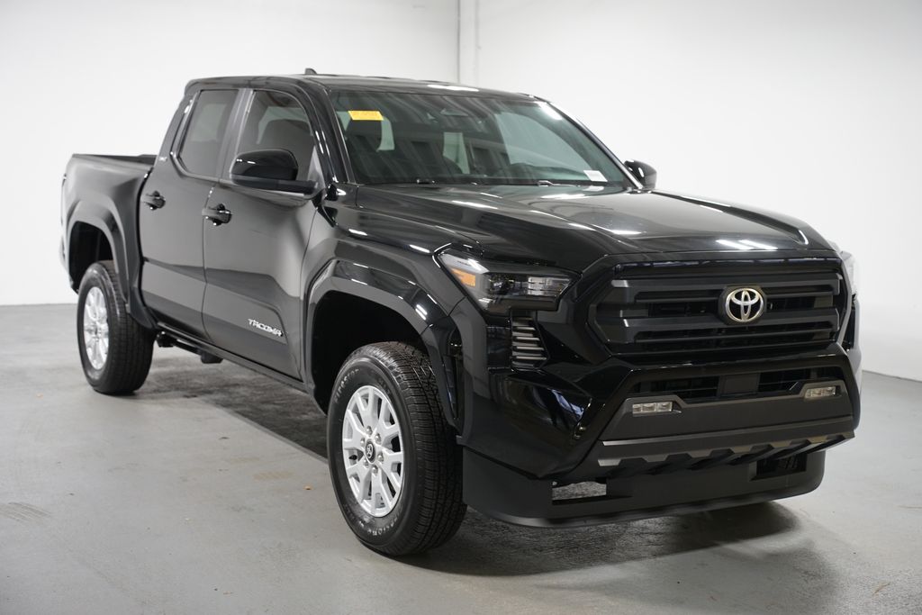 Thumbnail: 2024 Toyota Tacoma - 3