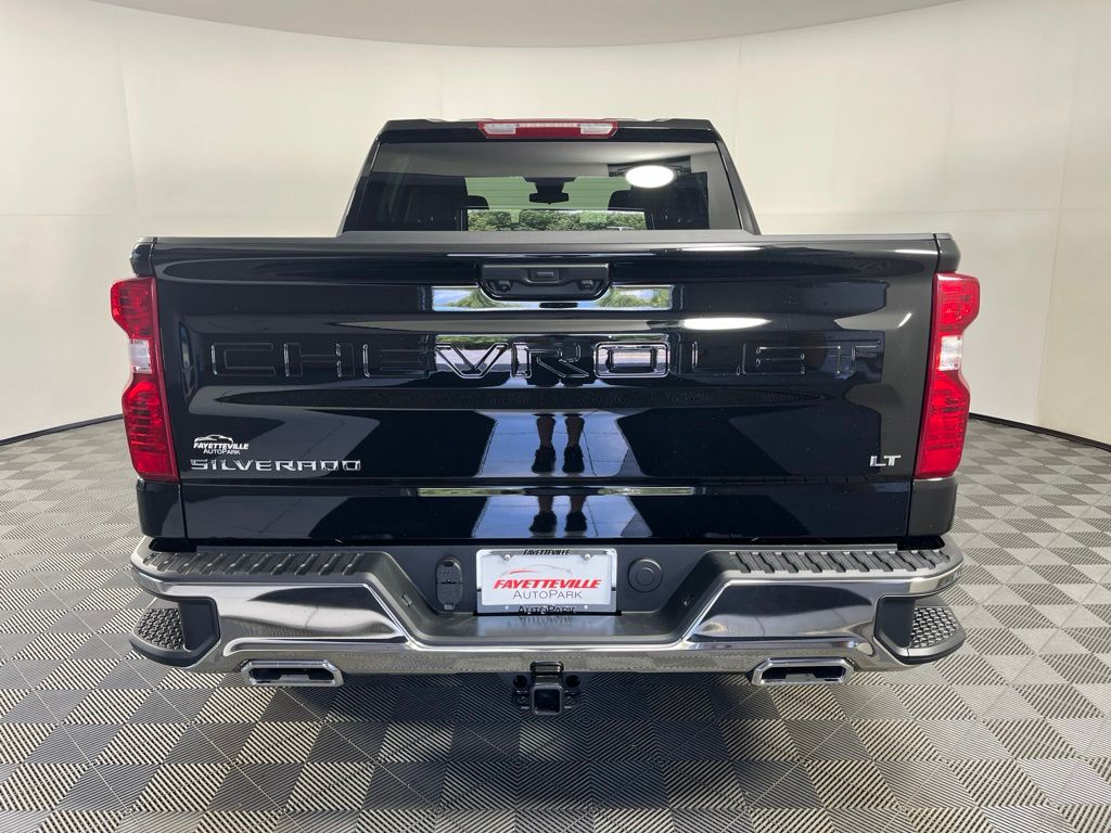 Thumbnail: 2026 Chevrolet Silverado 1500 - 4