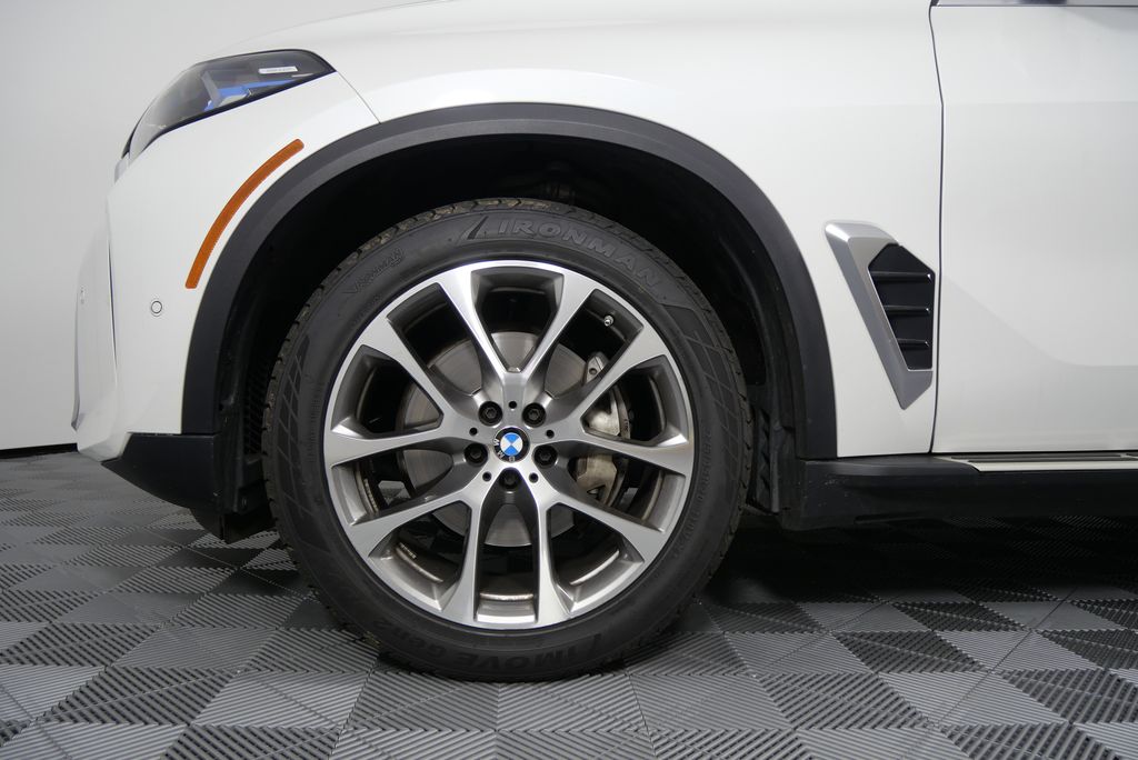 2024 BMW X5 xDrive40i 8