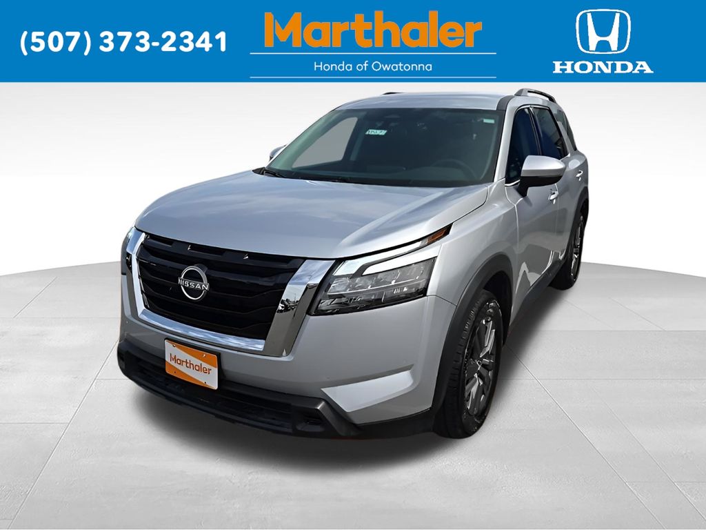 Brilliant Silver Metallic 2025 Nissan Pathfinder SUV / Crossover Front-Wheel Drive 9-Speed Automatic