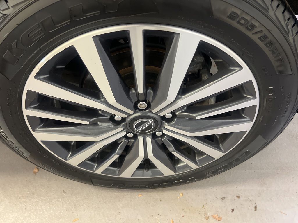 2023 Nissan Kicks SV photo