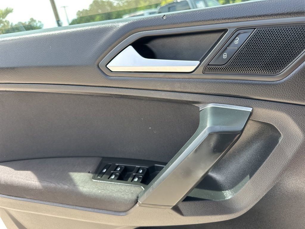 2019 Pure White Volkswagen Tiguan 2.0T S FWD SUV