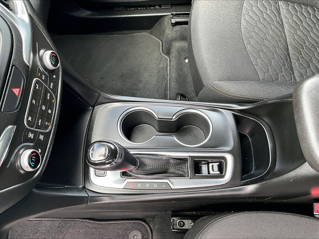 2018 Chevrolet Equinox — photo 19