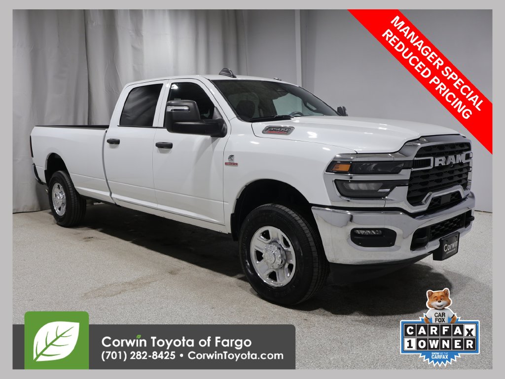 2025 RAM 3500 Tradesman Crew Cab LB 4WD