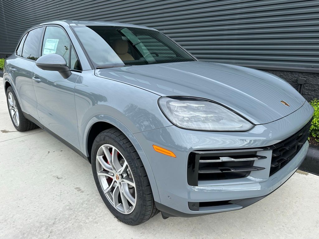 Thumbnail: 2026 Porsche Cayenne - 11