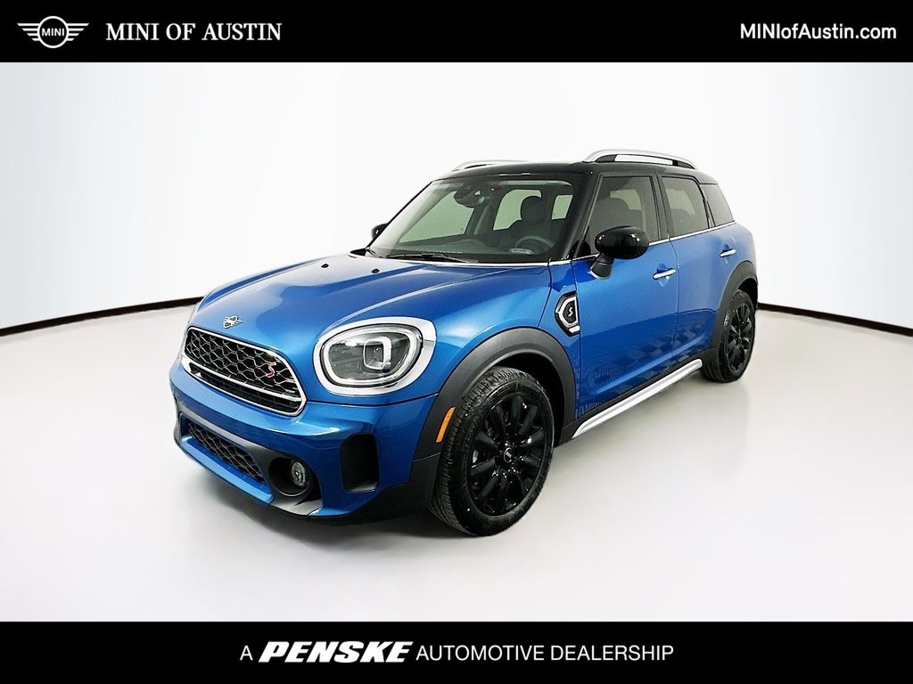 2024 MINI Cooper Countryman Iconic -
                Austin, TX