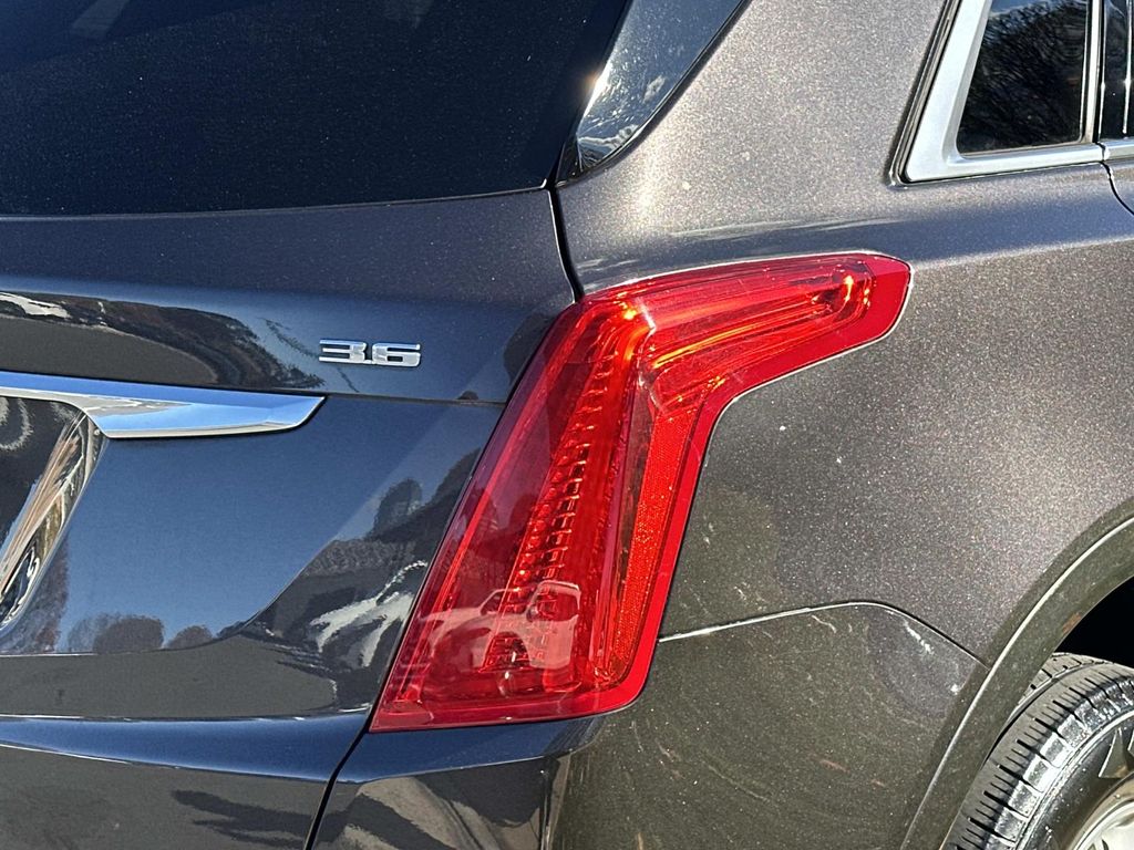 Thumbnail: 2018 Cadillac XT5 - 7