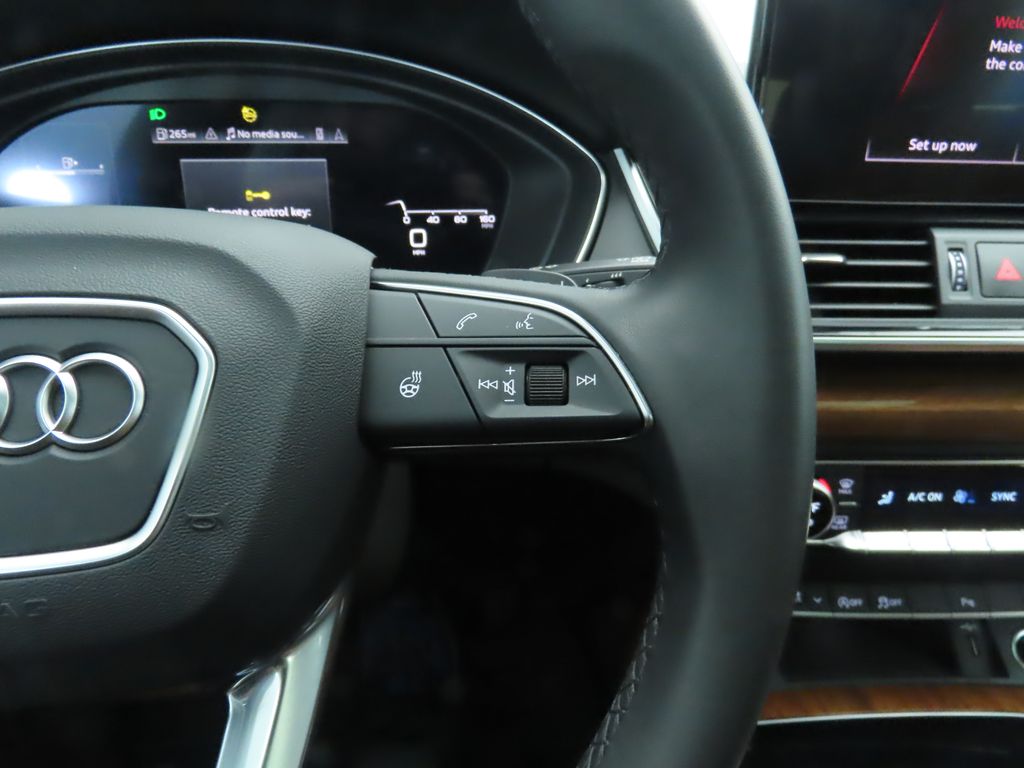 Thumbnail: 2023 Audi Q5 - 12