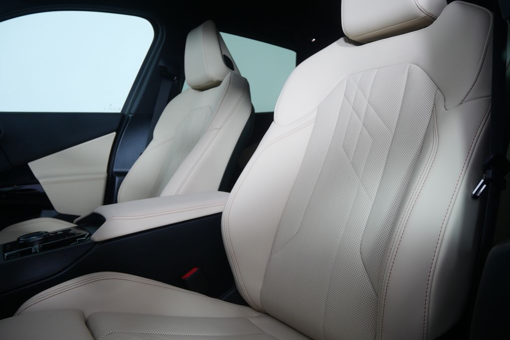 Thumbnail: 2026 BMW X3 - 11