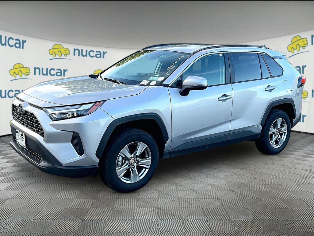 2025 Toyota RAV4 Hybrid — photo 3