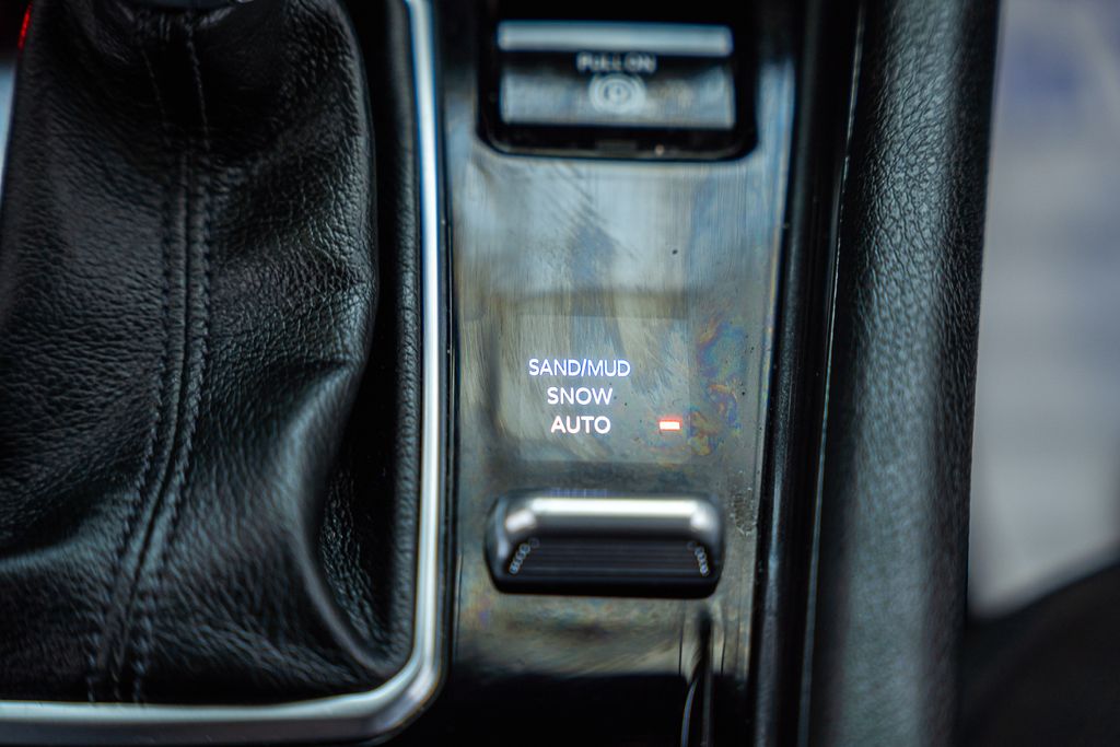 JeepCompass24