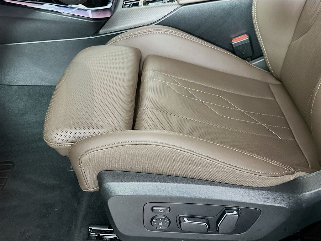 Thumbnail: 2025 BMW X3 - 20