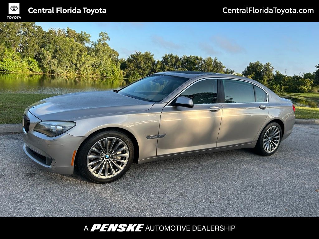 Thumbnail: 2011 BMW 7 Series - 1