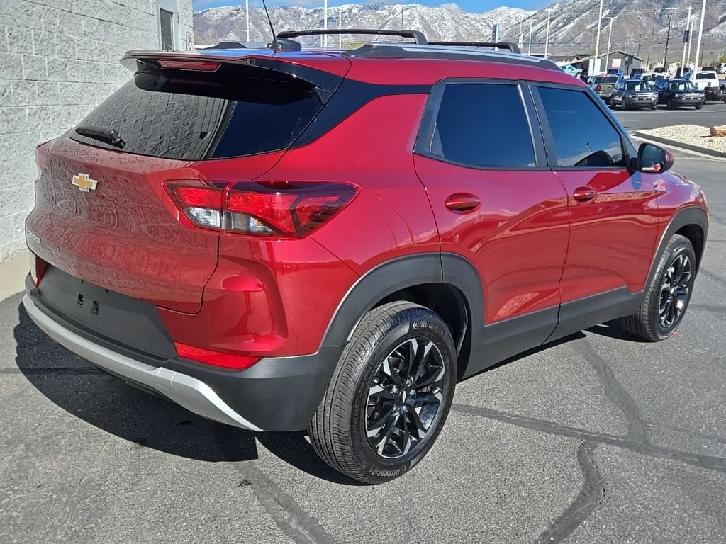 Used 2023 Red Chevrolet LT image 4