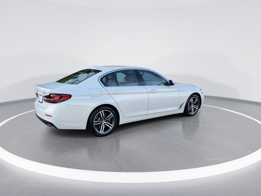 Thumbnail: 2022 BMW 5 Series - 8