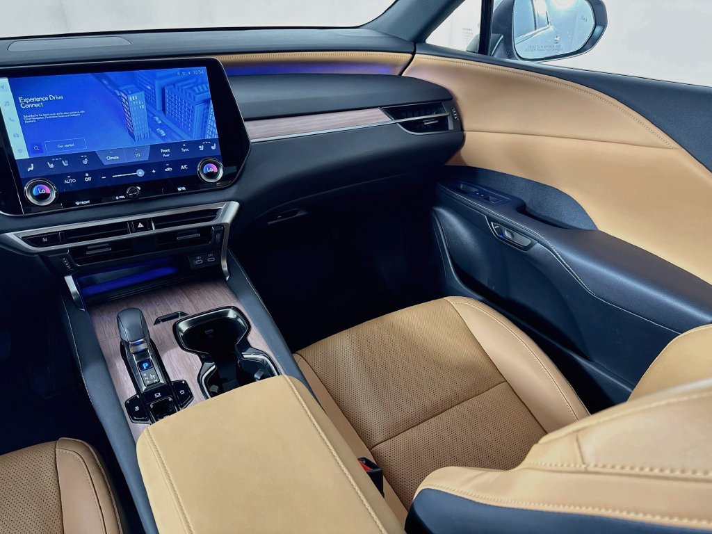 Thumbnail: 2025 Lexus RX - 25