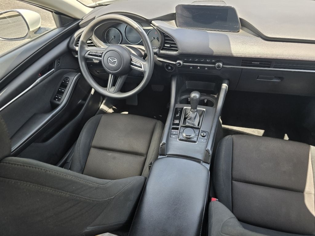 Used 2022 White Mazda 2.5 S image 19