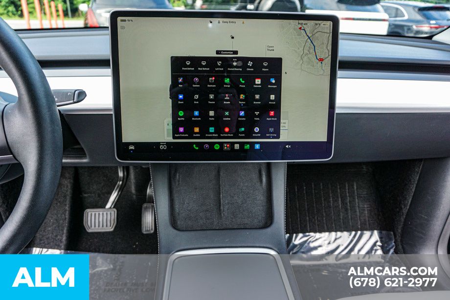 2025 Tesla Model Y Long Range - Photo 41