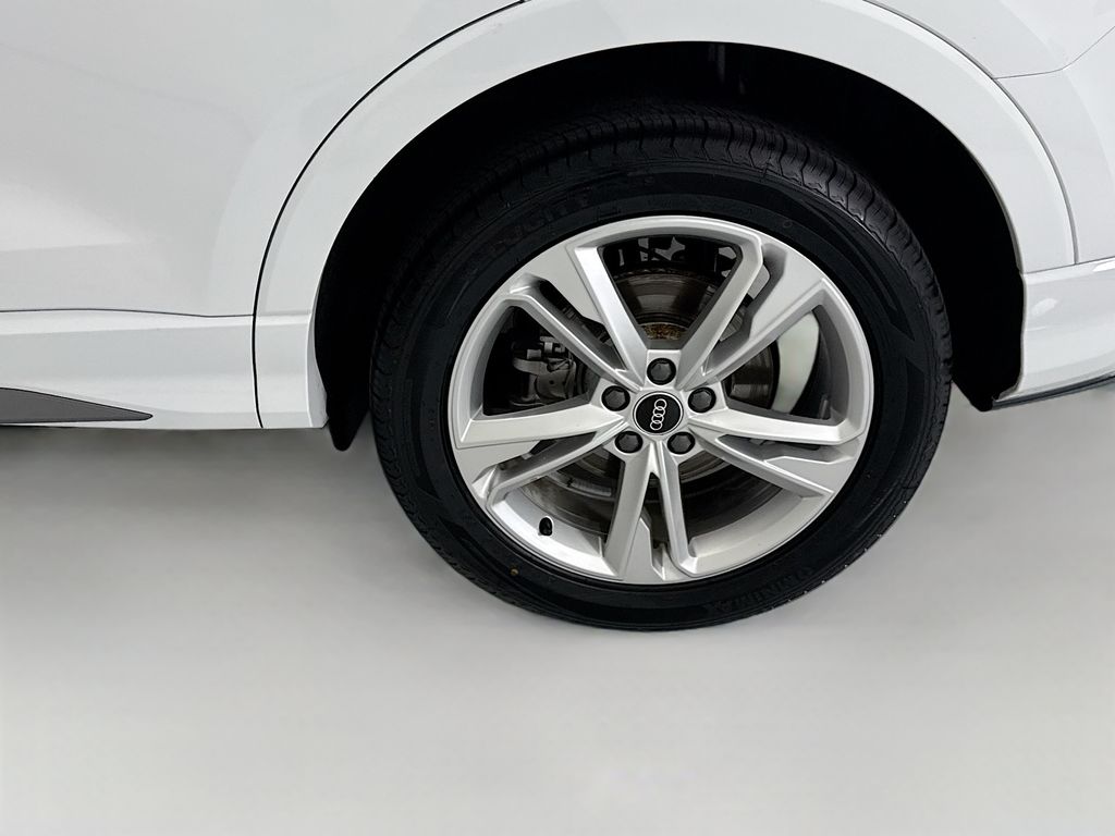 Thumbnail: 2022 Audi Q3 - 29