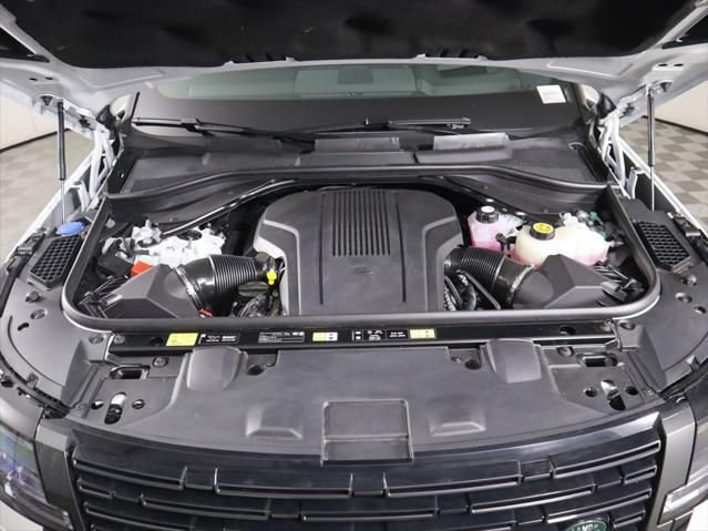 Thumbnail: 2025 Land Rover Range Rover - 31