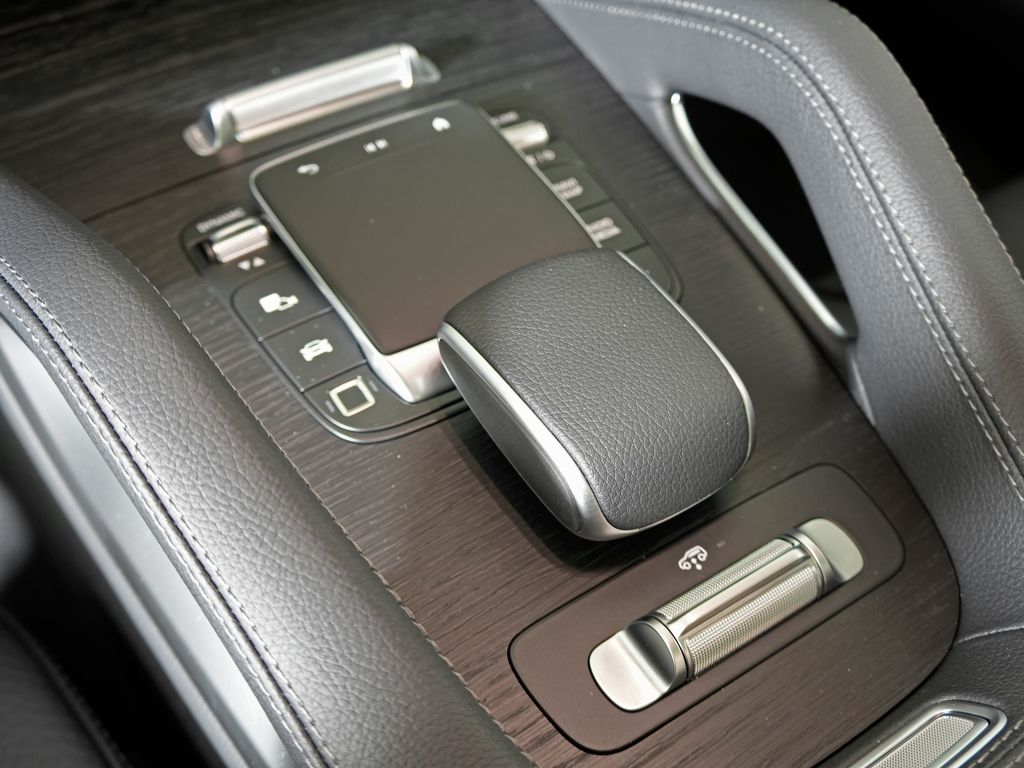 new 2026 Mercedes-Benz GLS car, priced at $100,680