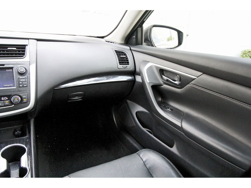 2016 Nissan Altima 2.5 SL Black at Mac Haik CDJR North Houston