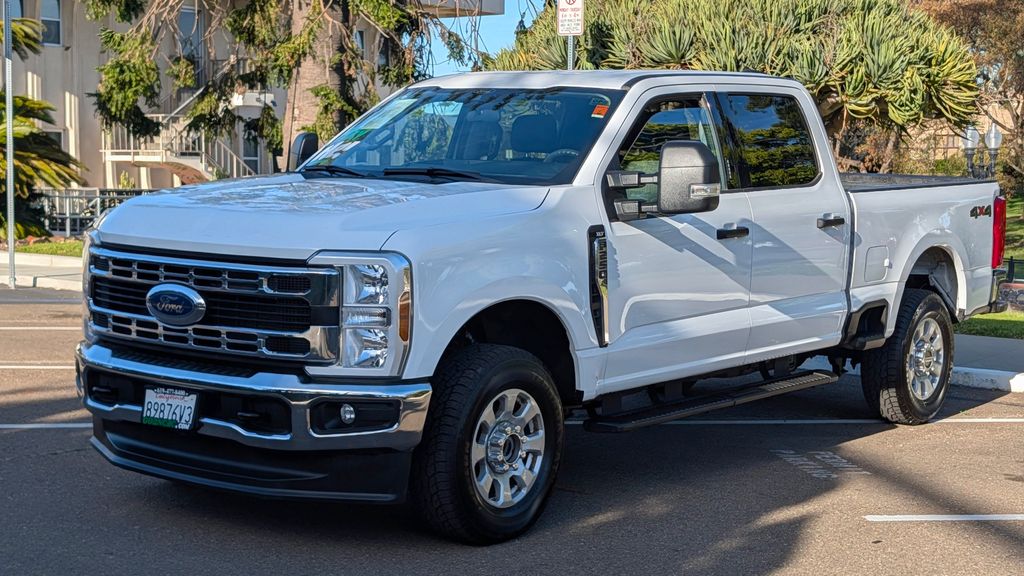 Used 2024 Ford Super Duty F-250 XLT 4D Crew Cab