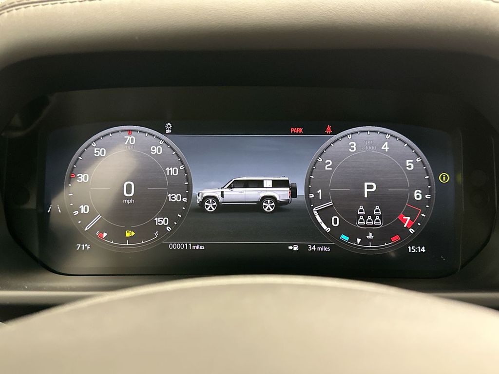 2025 Land Rover Defender 130 17