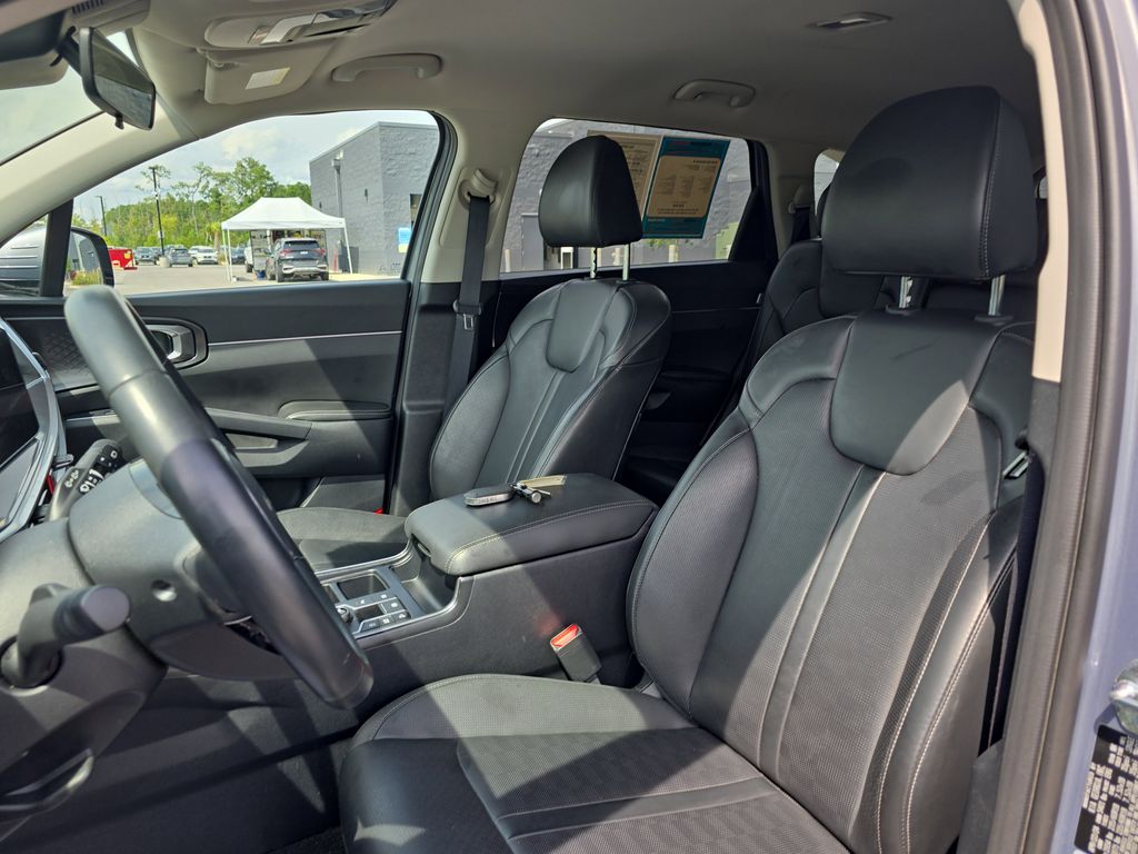 2024 Everlasting Silver Kia Sorento S FWD SUV