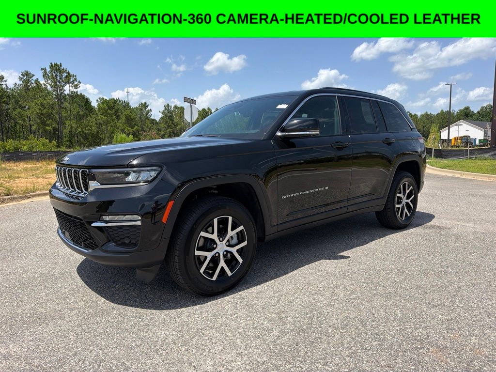 Diamond Black Crystal Pearlcoat 2025 Jeep Grand Cherokee SUV / Crossover 4X2 8-Speed Automatic