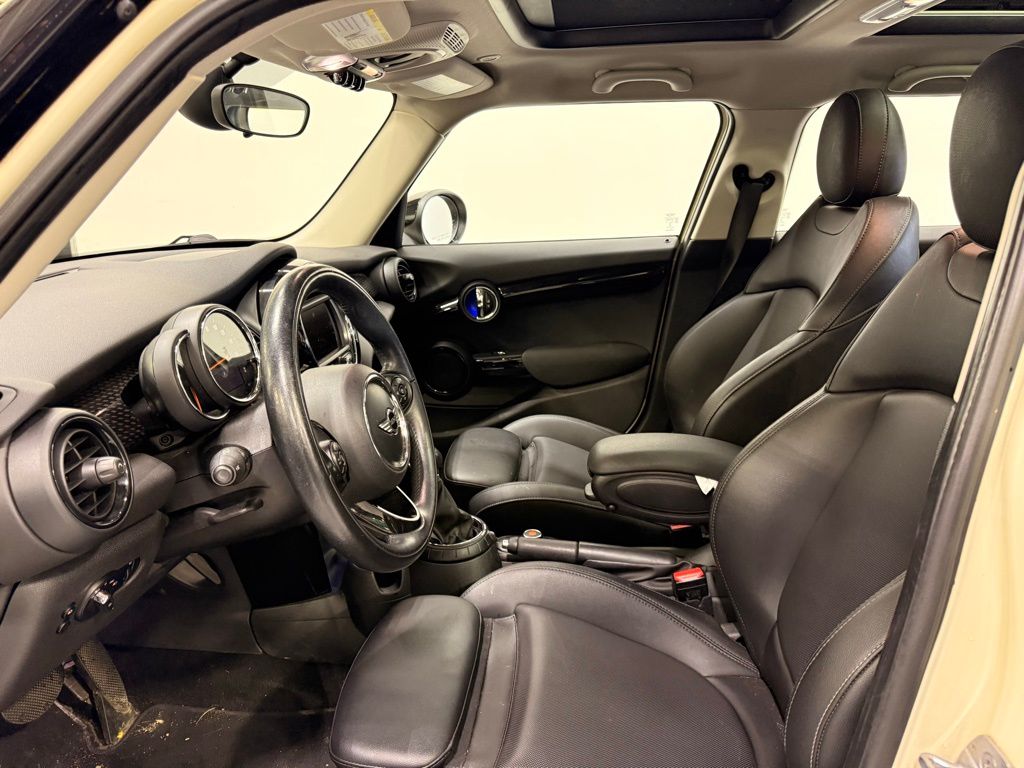 Thumbnail: 2017 MINI Cooper - 6