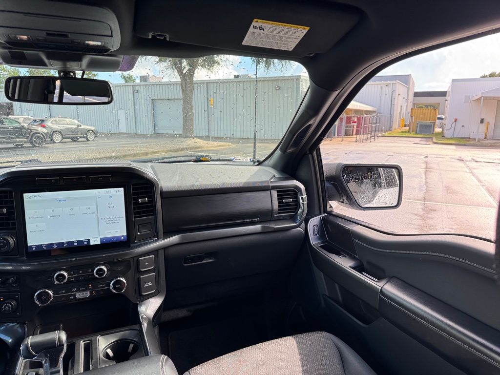 2022 Ford F-150 XLT photo 24