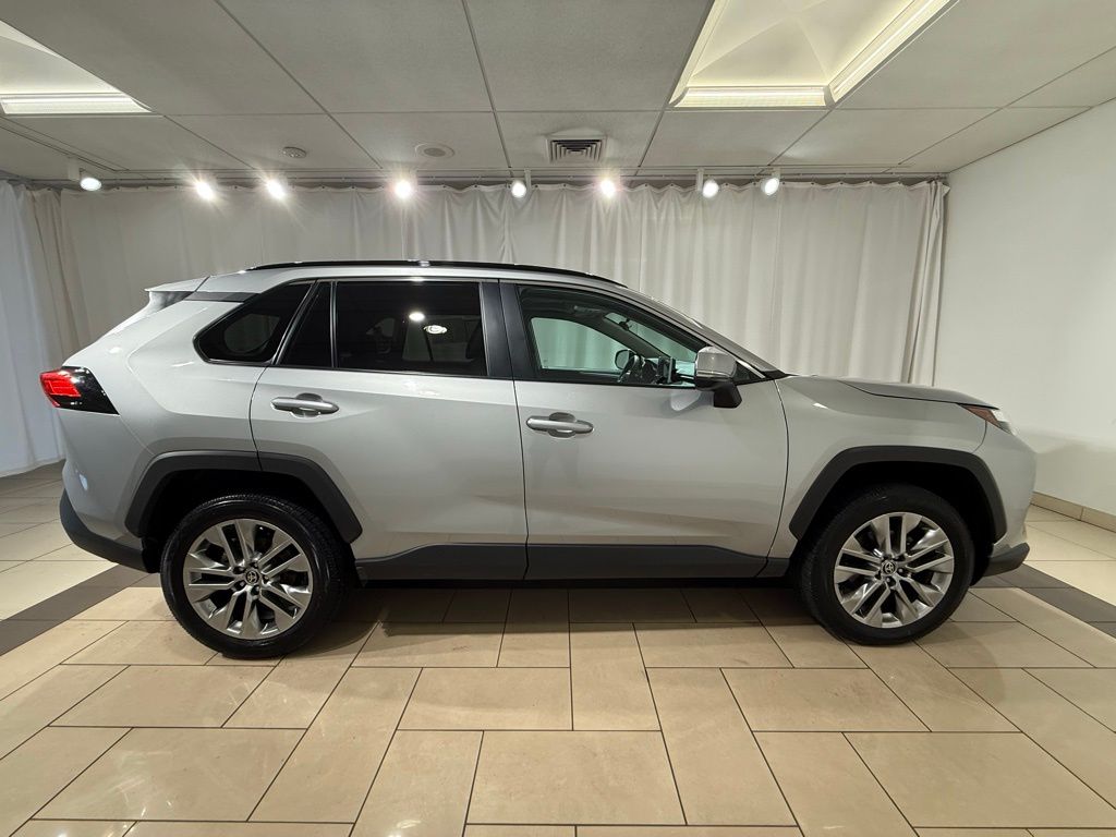 Thumbnail: 2024 Toyota RAV4 - 6
