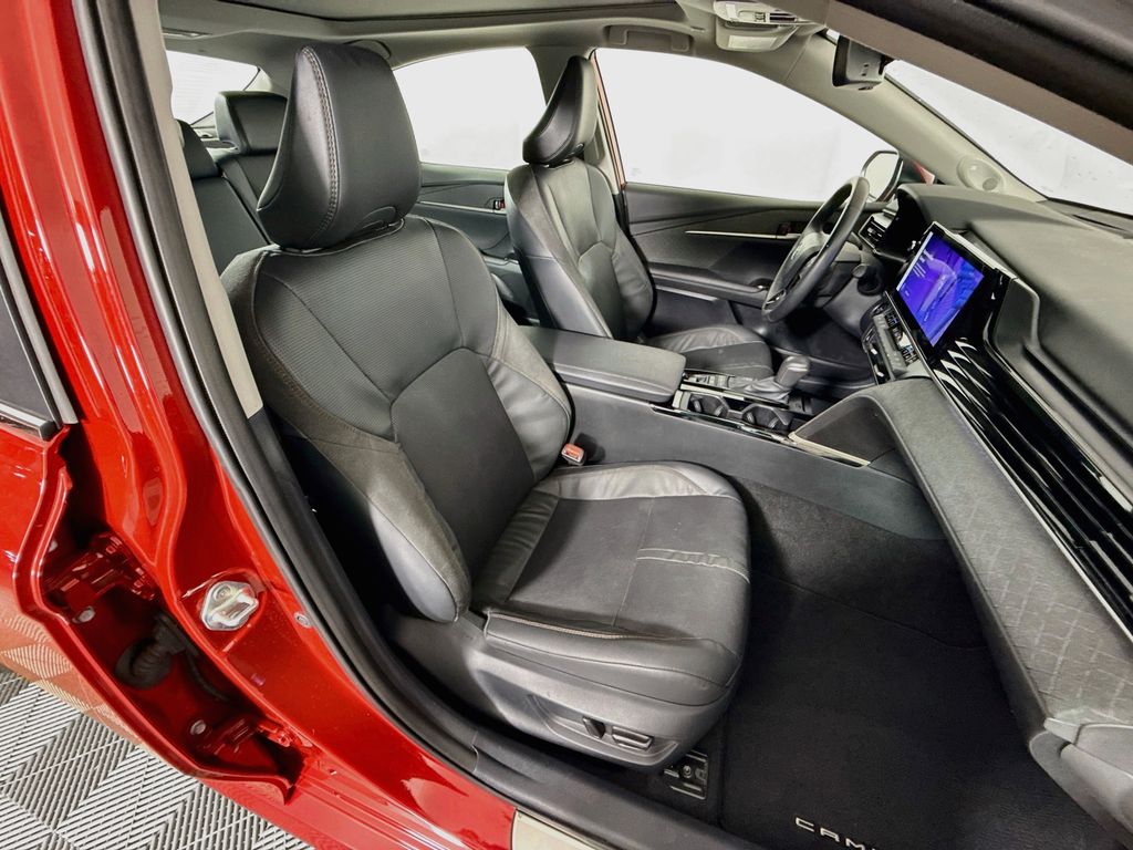 Thumbnail: 2025 Toyota Camry - 30